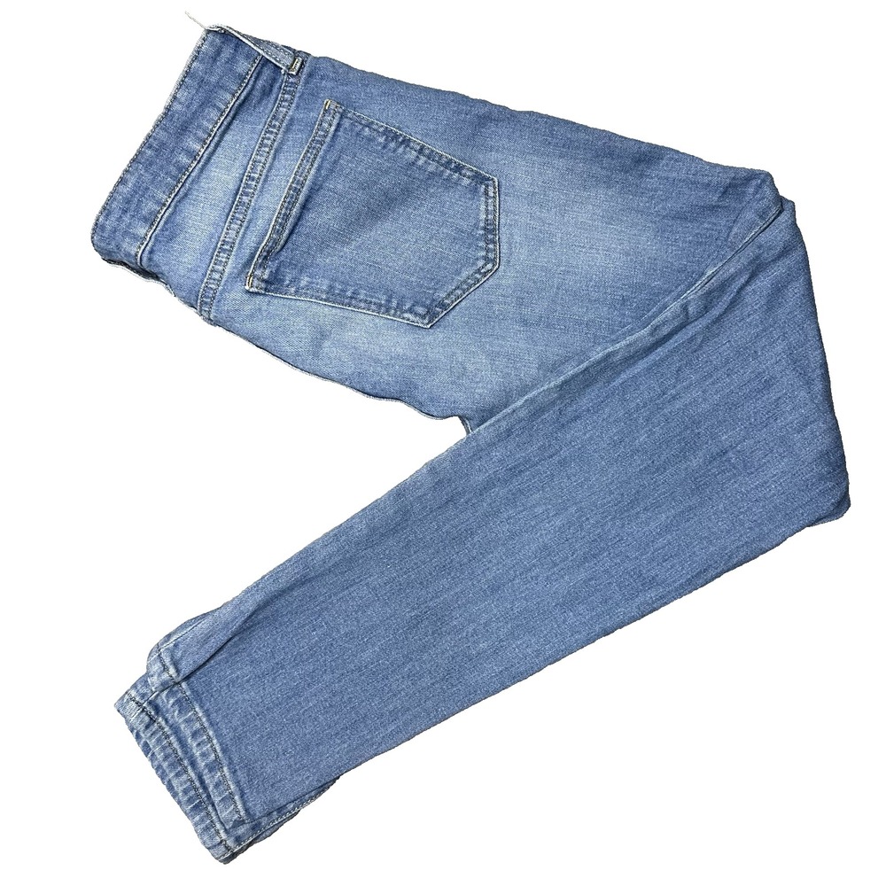 Denim size 34 blue‎ jeans with button closure
